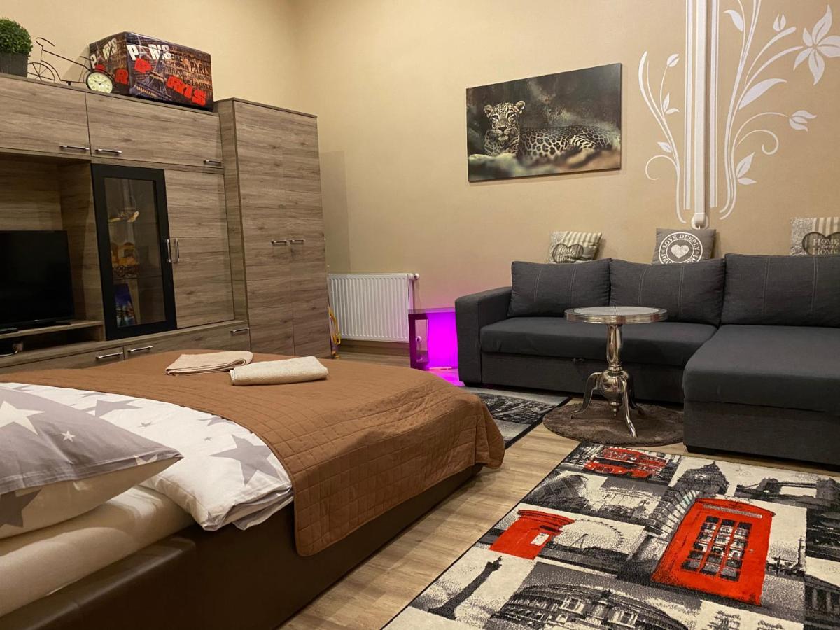 Apartment Mozsar Будапеща Екстериор снимка
