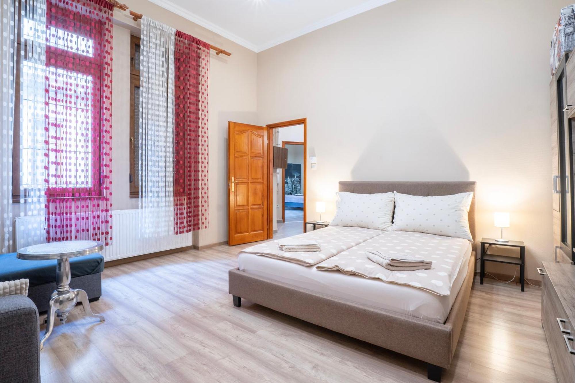 Apartment Mozsar Будапеща Екстериор снимка